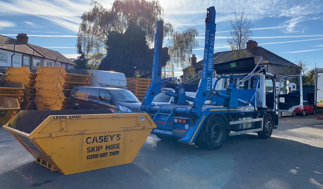 caseys-skip-hire-Elmers End